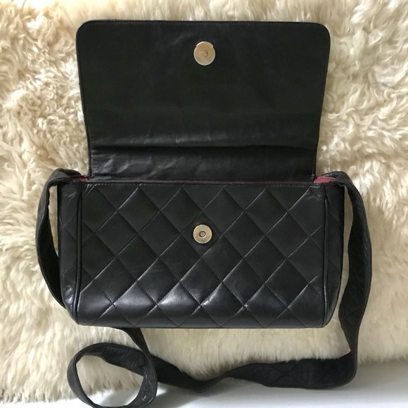 AUTH CHANEL BLACK LAMBSKIN CROSSBODY RARE VINTAGE QUILTED FLAP BAG EUC LUXURY - Picture 3 of 16
